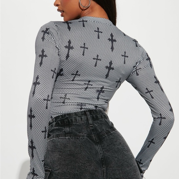 Fashion Nova “Don’t Cross Me” Bodysuit - Picture 5 of 6